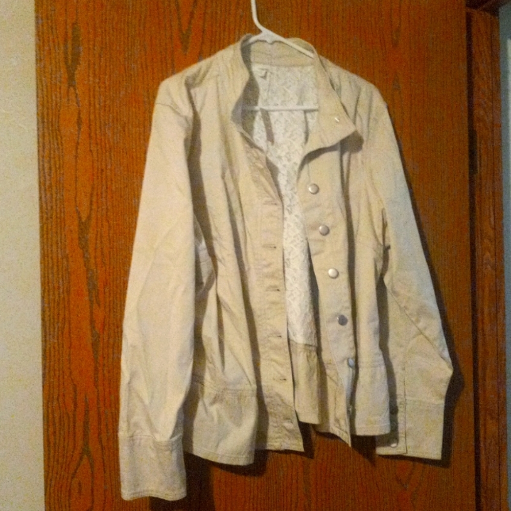 Never worn coat from Maurices. Size 4
